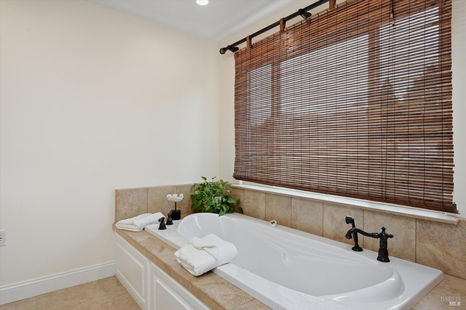 227 Skylark Way Napa CA 94558