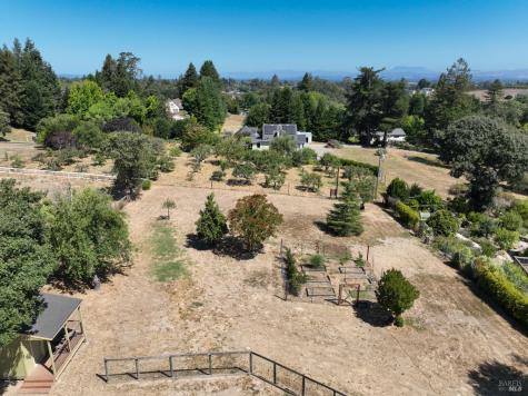 5140 Blank Road Sebastopol CA 95472