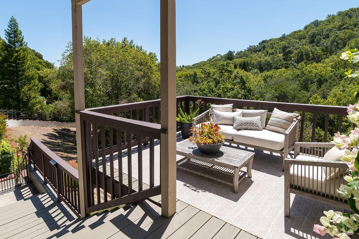 2554 Vineyard Road Novato CA 94947