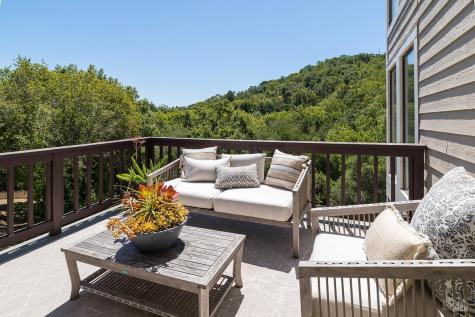 2554 Vineyard Road Novato CA 94947
