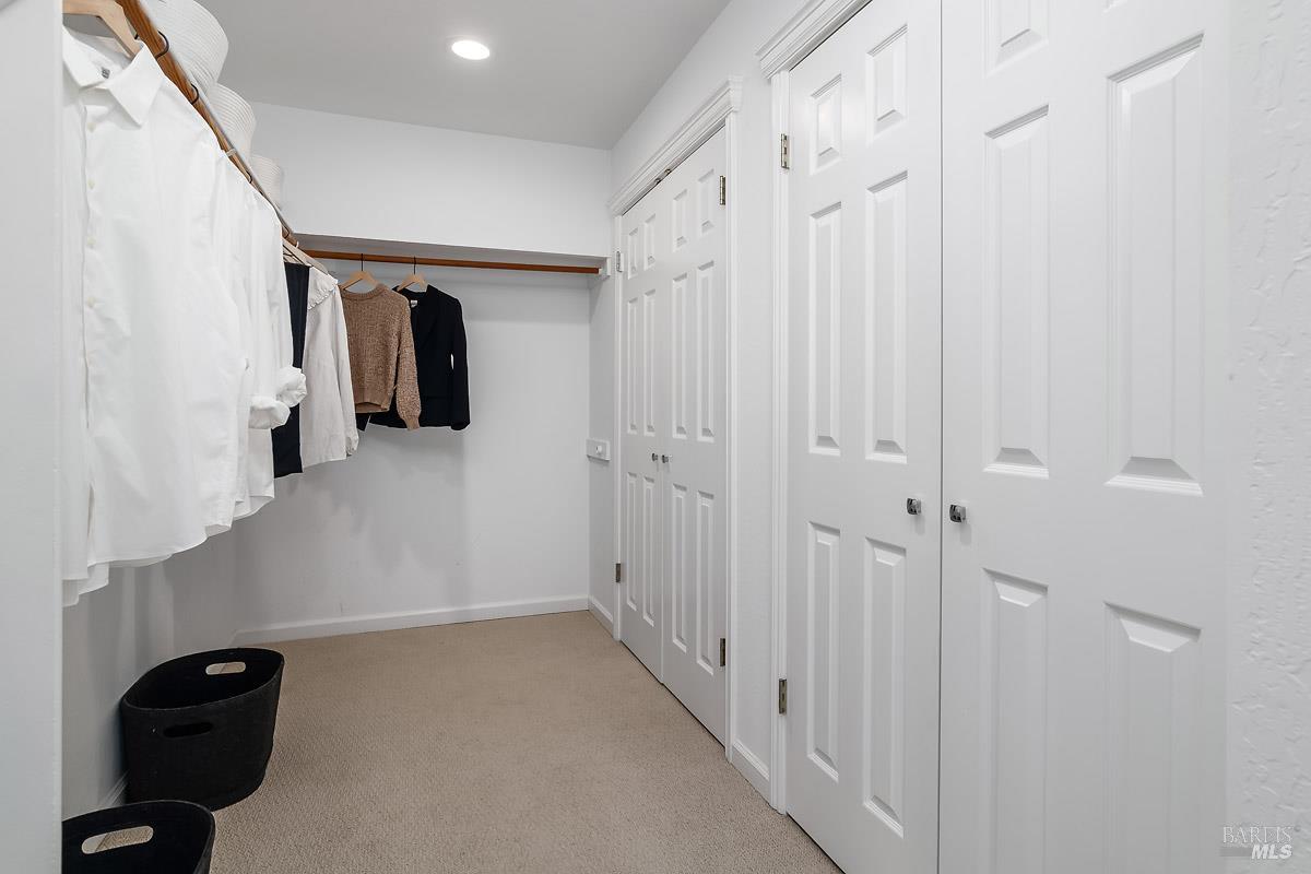 2554 Vineyard Road Novato CA 94947