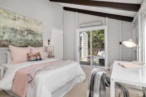 2554 Vineyard Road Novato CA 94947