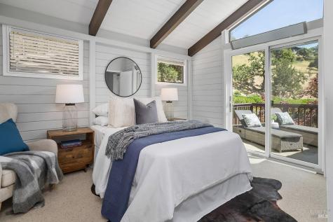 2554 Vineyard Road Novato CA 94947
