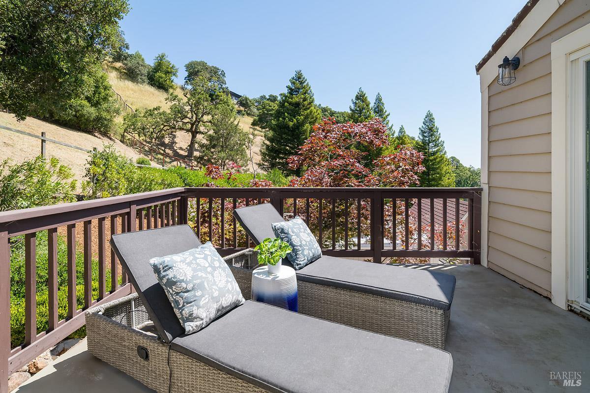 2554 Vineyard Road Novato CA 94947