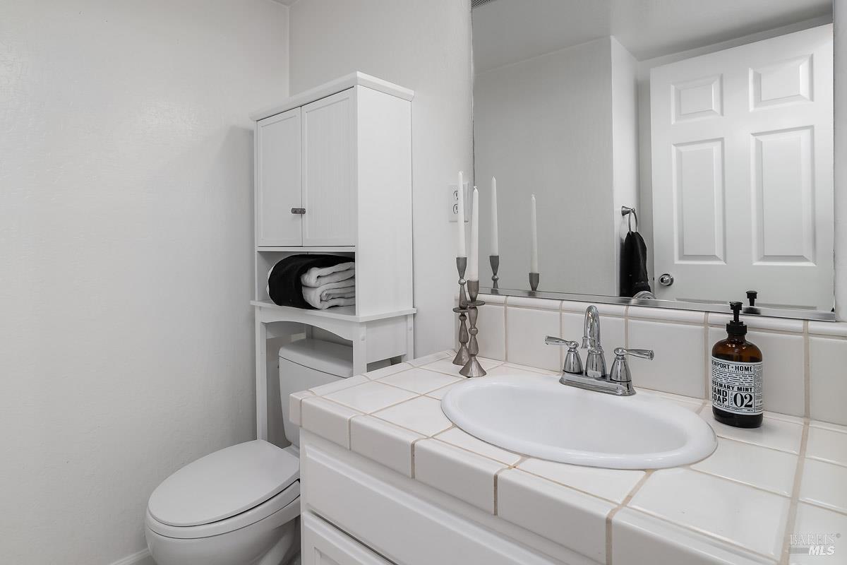 2554 Vineyard Road Novato CA 94947