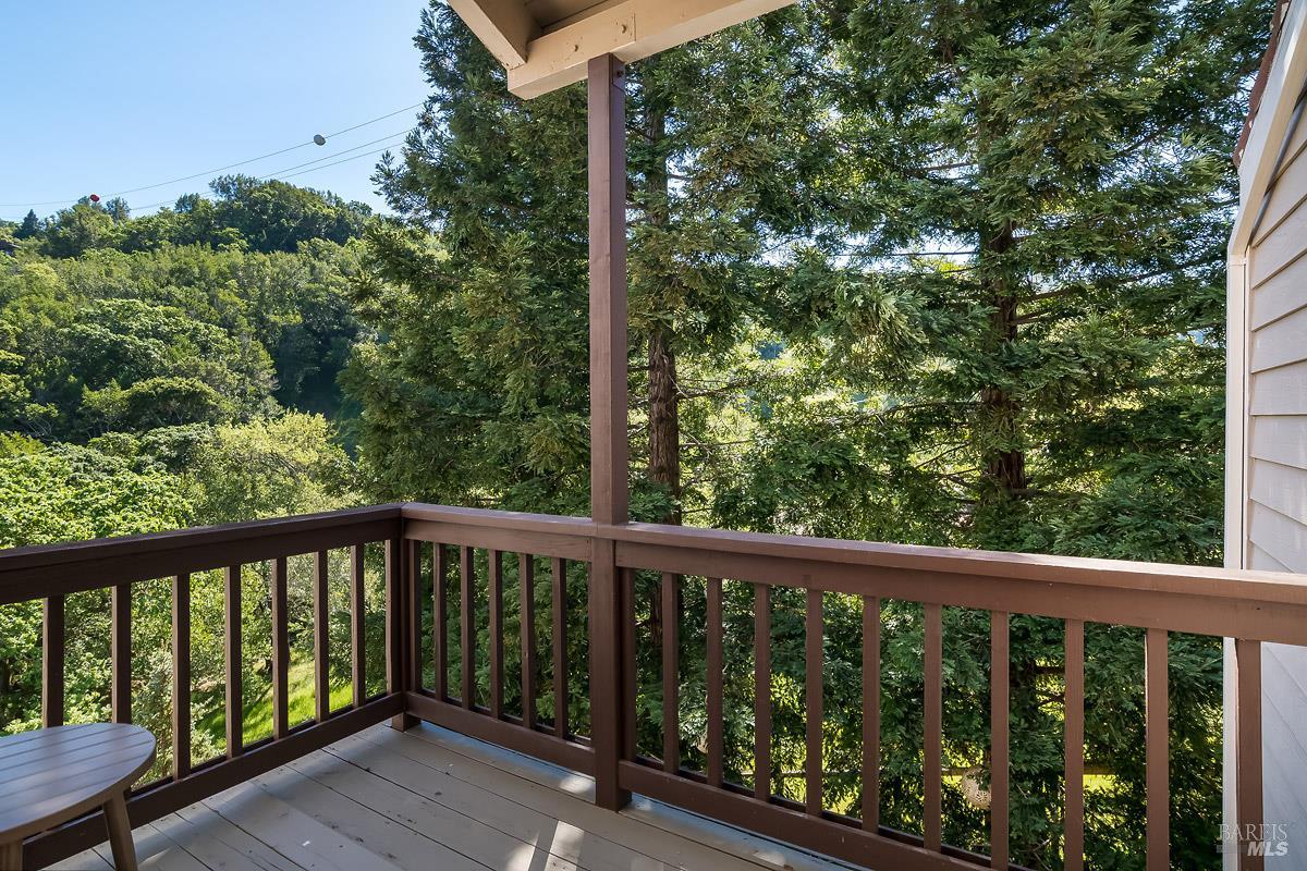 2554 Vineyard Road Novato CA 94947