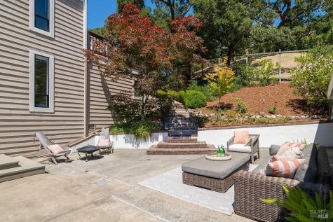 2554 Vineyard Road Novato CA 94947