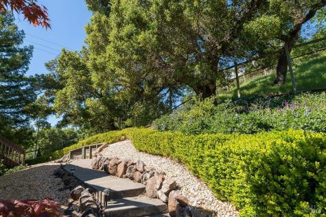 2554 Vineyard Road Novato CA 94947