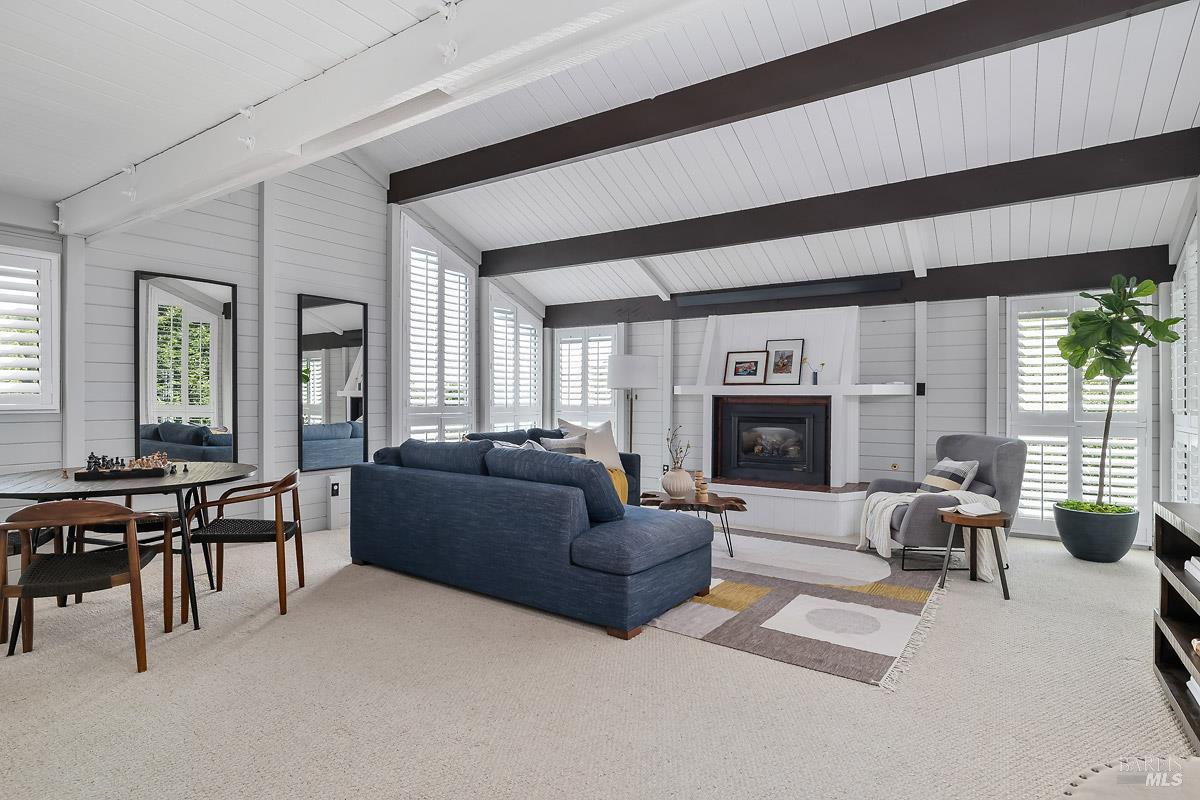 2554 Vineyard Road Novato CA 94947