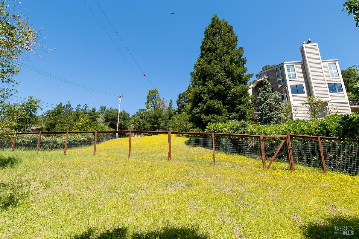 2554 Vineyard Road Novato CA 94947