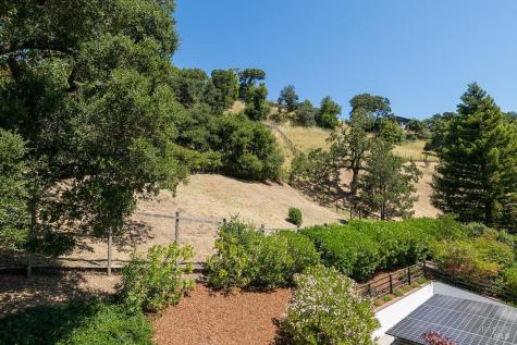2554 Vineyard Road Novato CA 94947