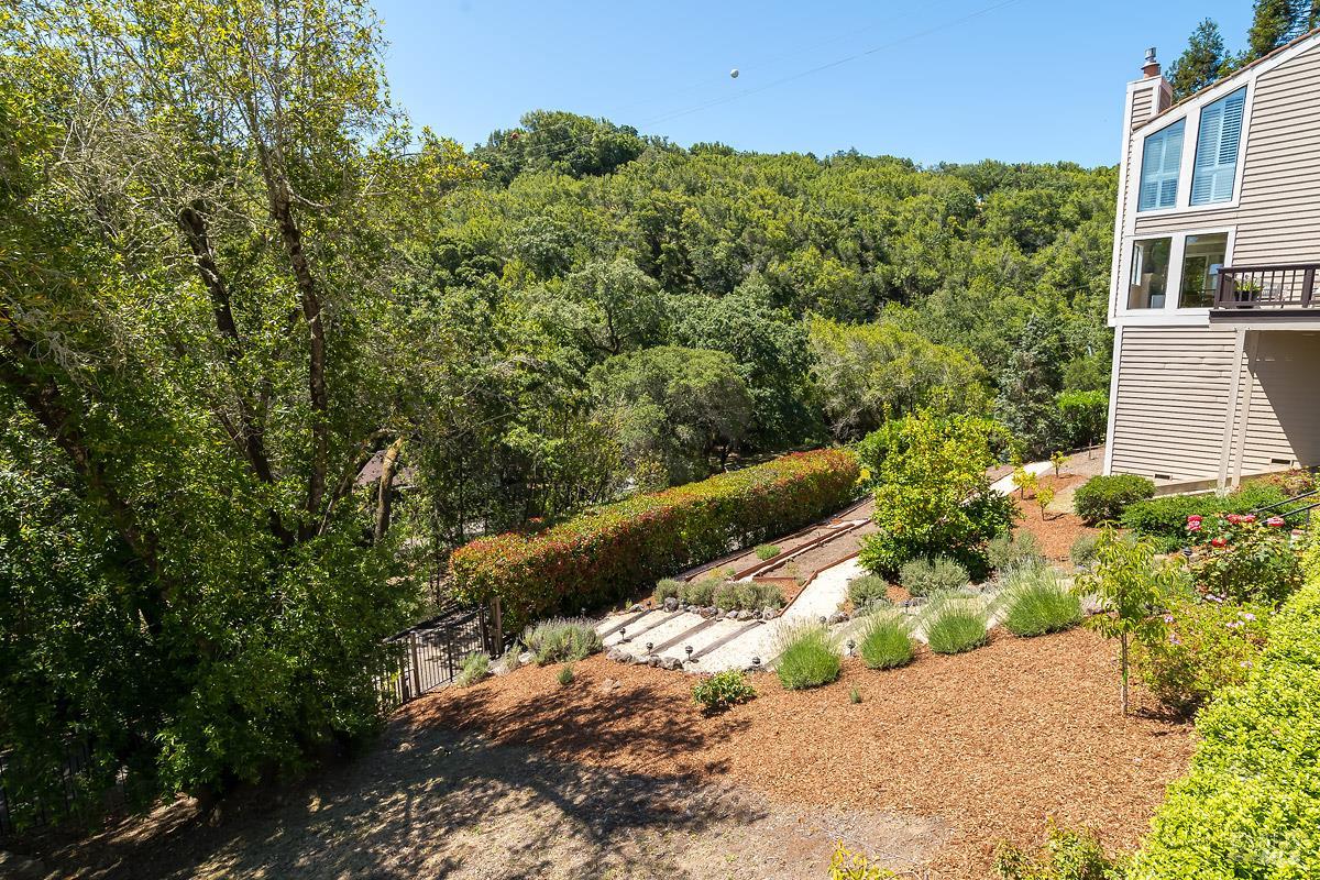 2554 Vineyard Road Novato CA 94947