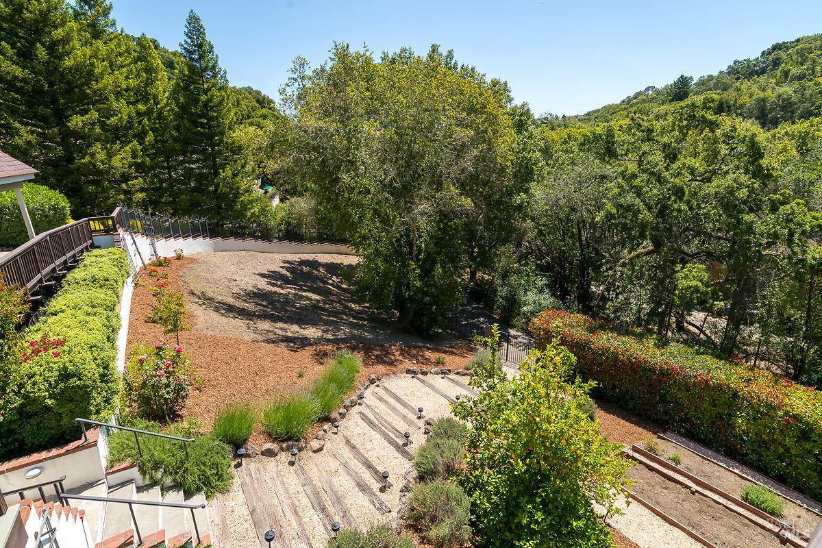 2554 Vineyard Road Novato CA 94947