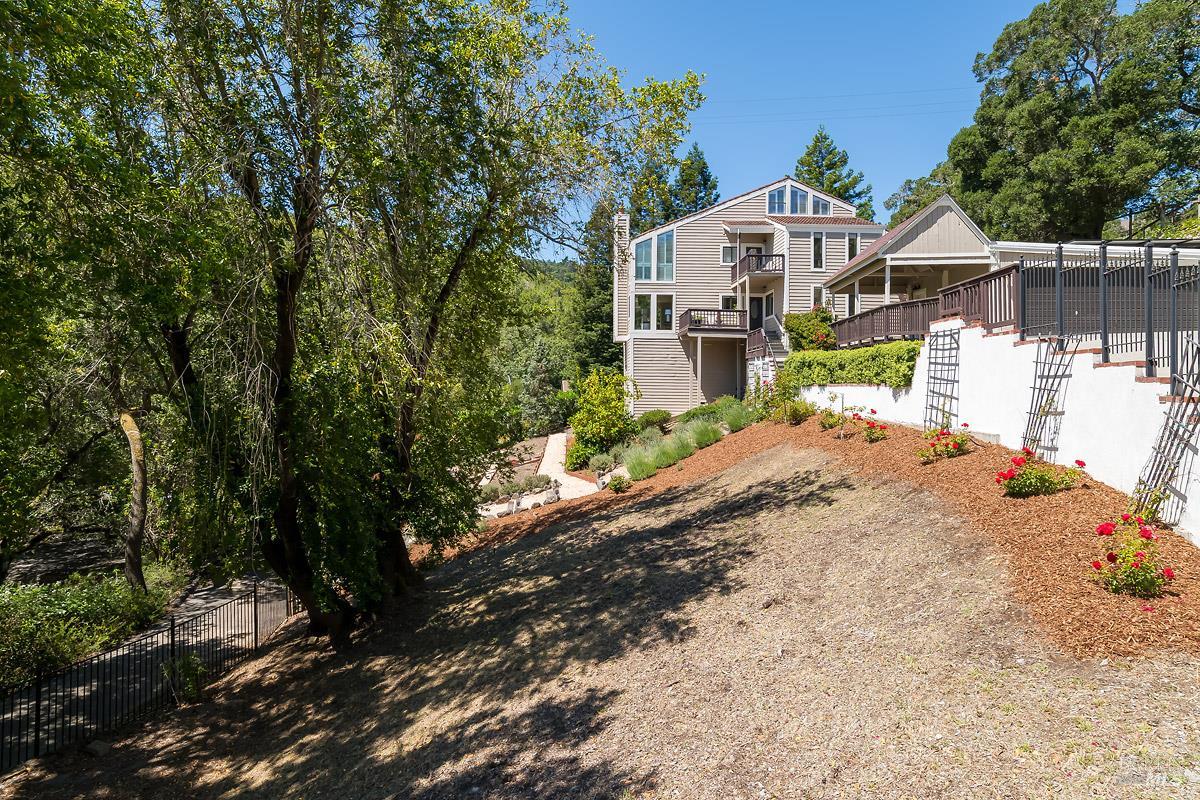 2554 Vineyard Road Novato CA 94947