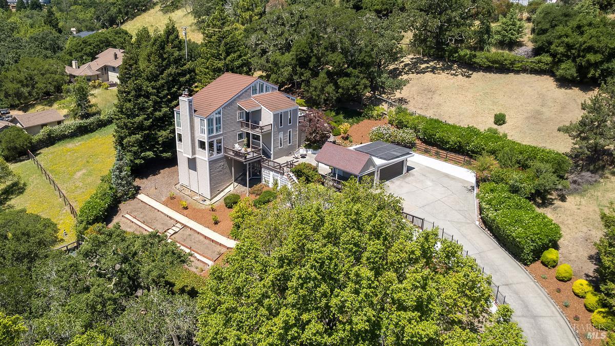 2554 Vineyard Road Novato CA 94947