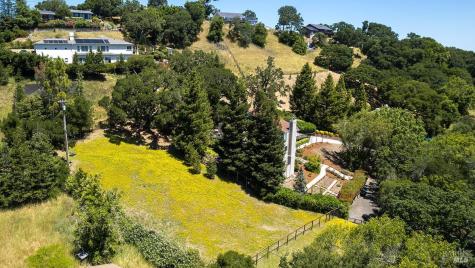 2554 Vineyard Road Novato CA 94947