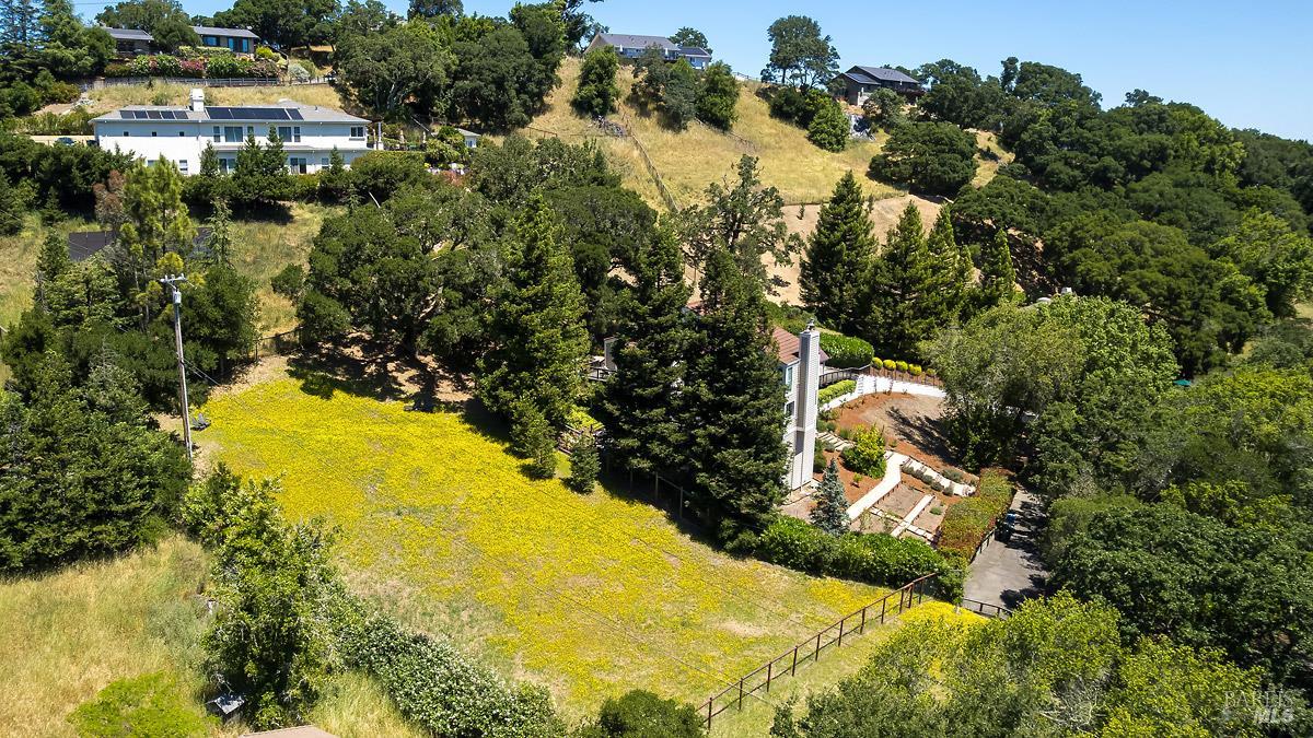 2554 Vineyard Road Novato CA 94947