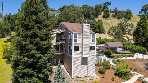 2554 Vineyard Road Novato CA 94947
