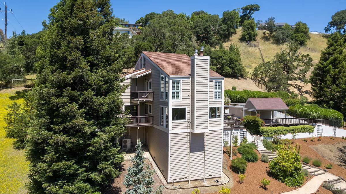 2554 Vineyard Road Novato CA 94947