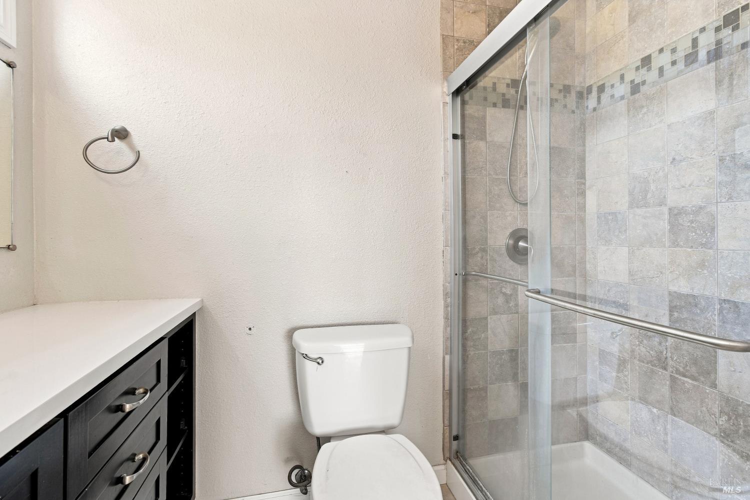 880 Crinella Drive Petaluma CA 94954