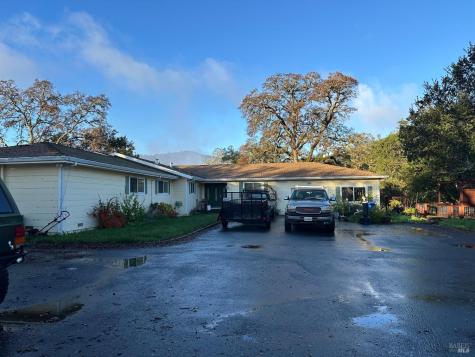 894 N Cloverdale Boulevard Cloverdale CA 95425