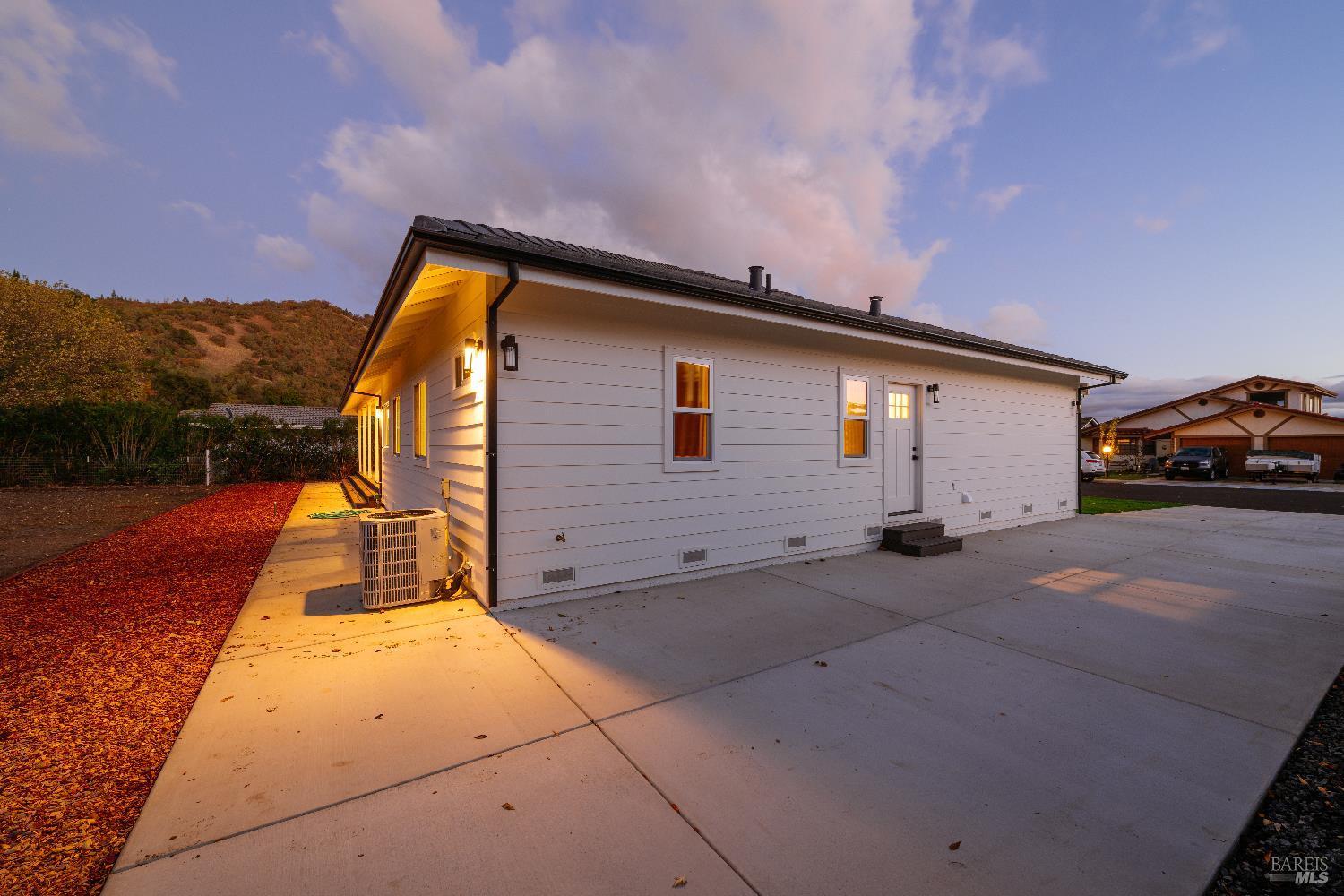 8388 Paradise Lagoon Drive Lucerne CA 95458