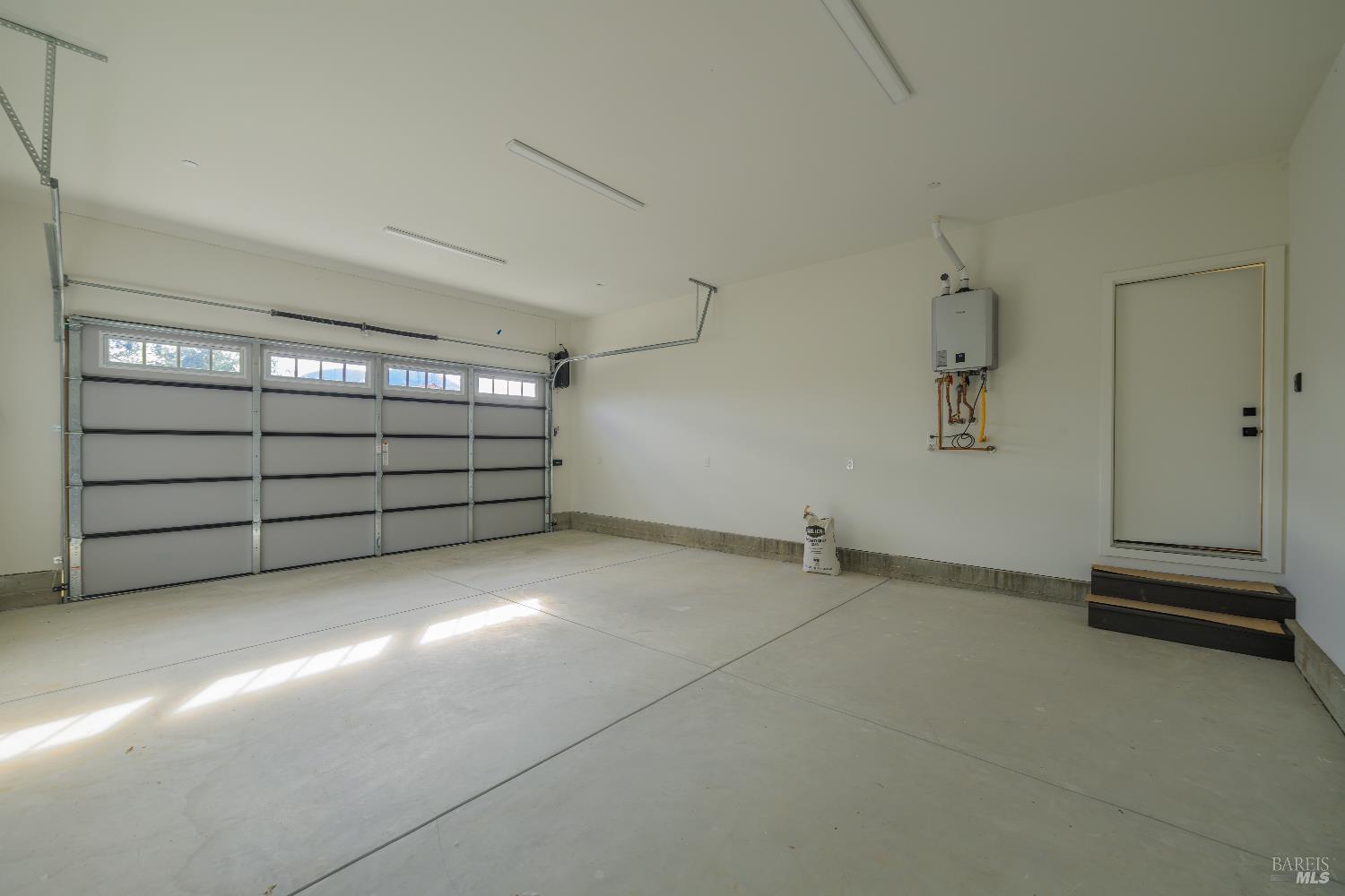 8388 Paradise Lagoon Drive Lucerne CA 95458