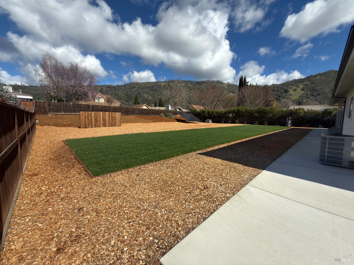 8388 Paradise Lagoon Drive Lucerne CA 95458