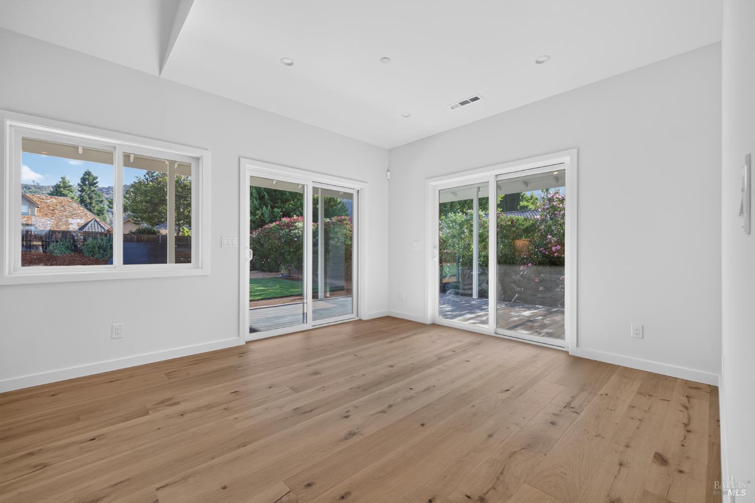 8388 Paradise Lagoon Drive Lucerne CA 95458