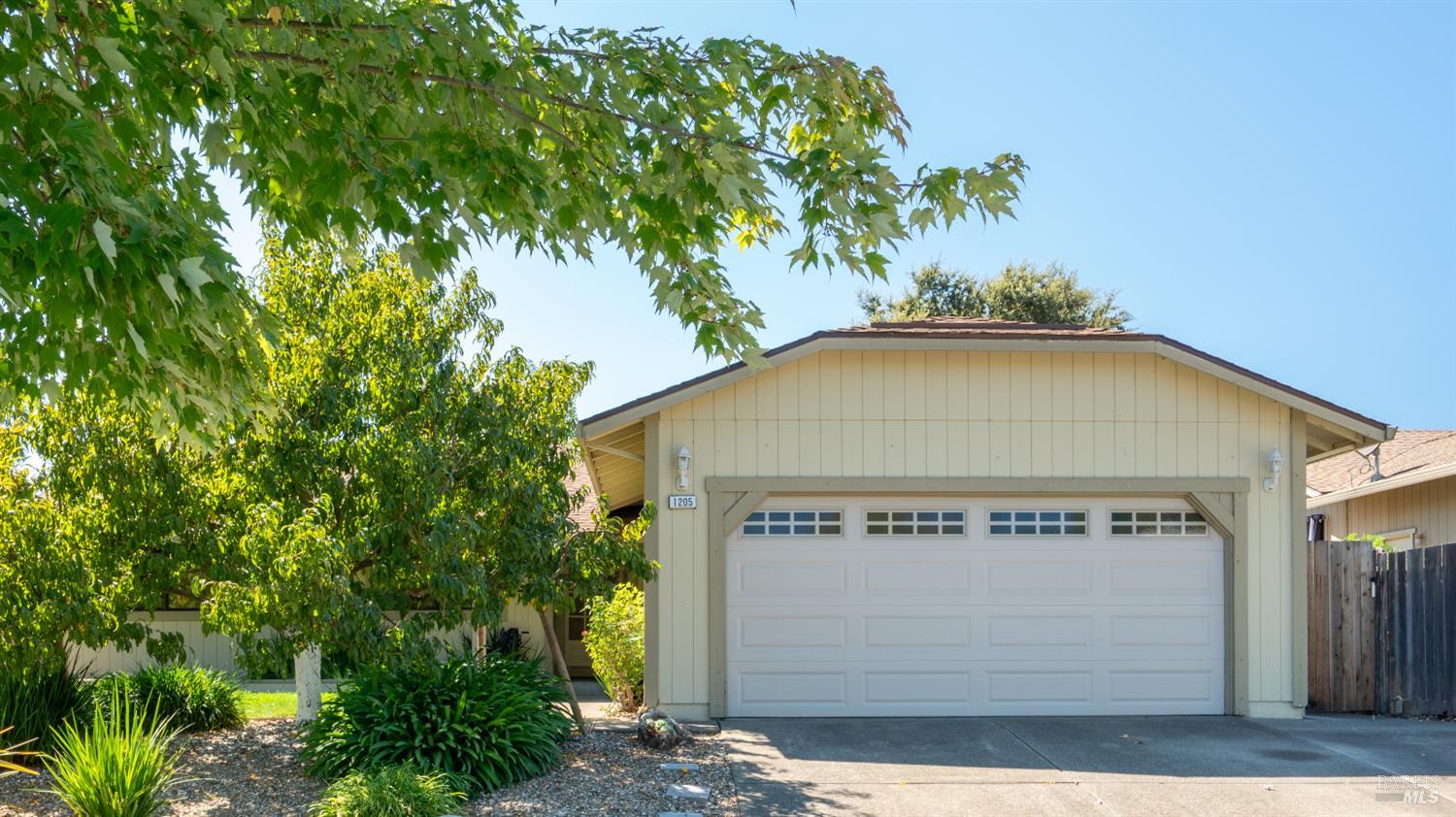1205 Marble Street Santa Rosa CA 95407