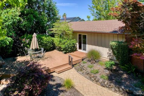 1454 Escalero Road Santa Rosa CA 95409