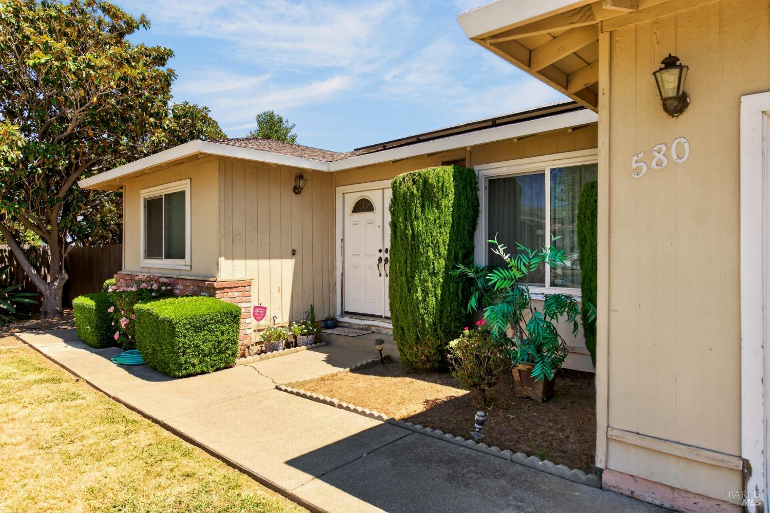580 Flores Court Fairfield CA 94533