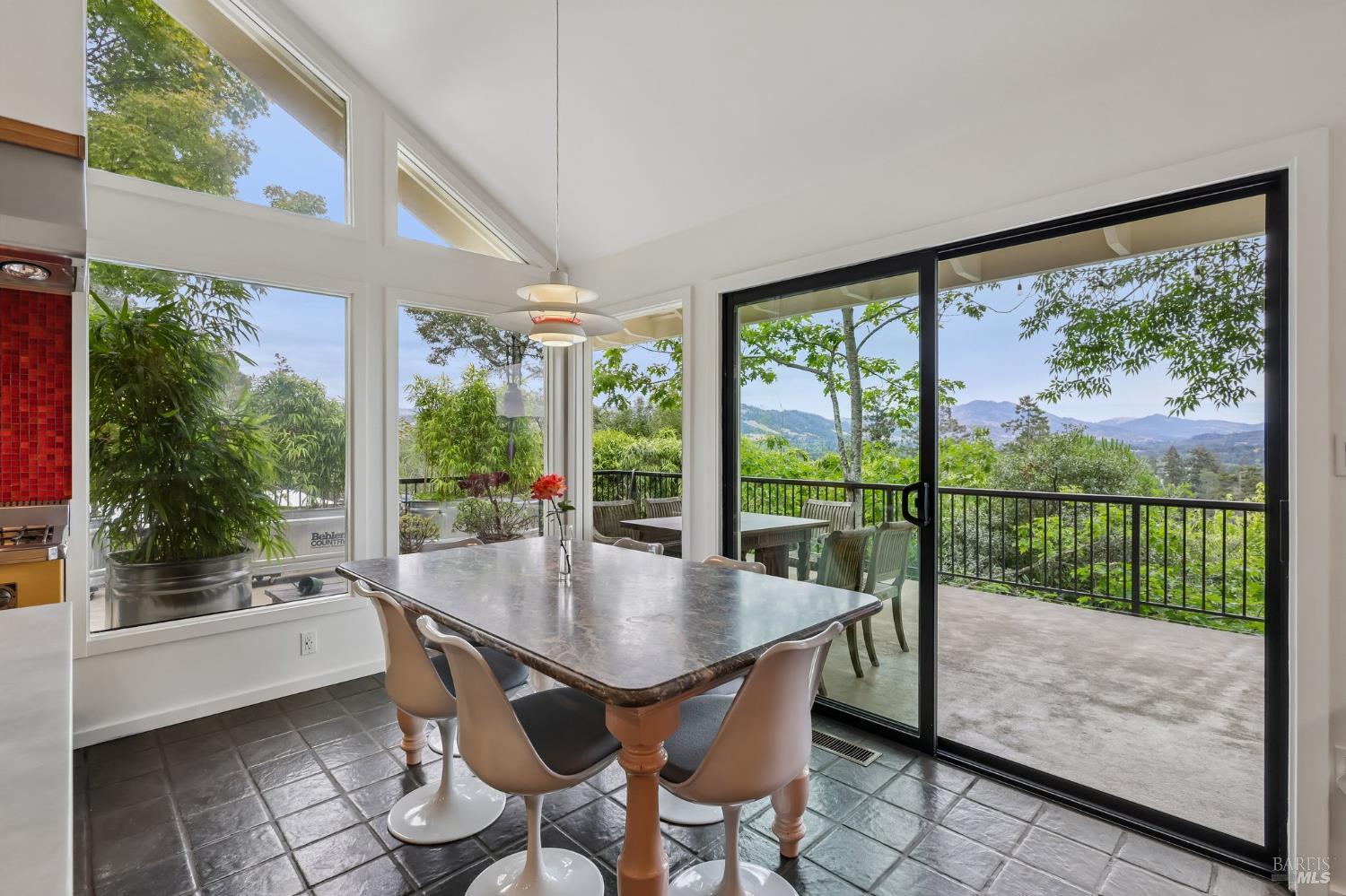 1424 Quail Court Santa Rosa CA 95404