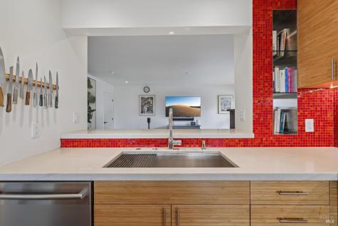 1424 Quail Court Santa Rosa CA 95404