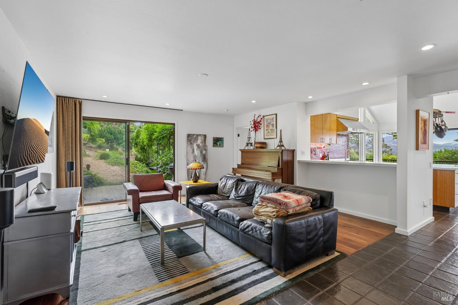 1424 Quail Court Santa Rosa CA 95404