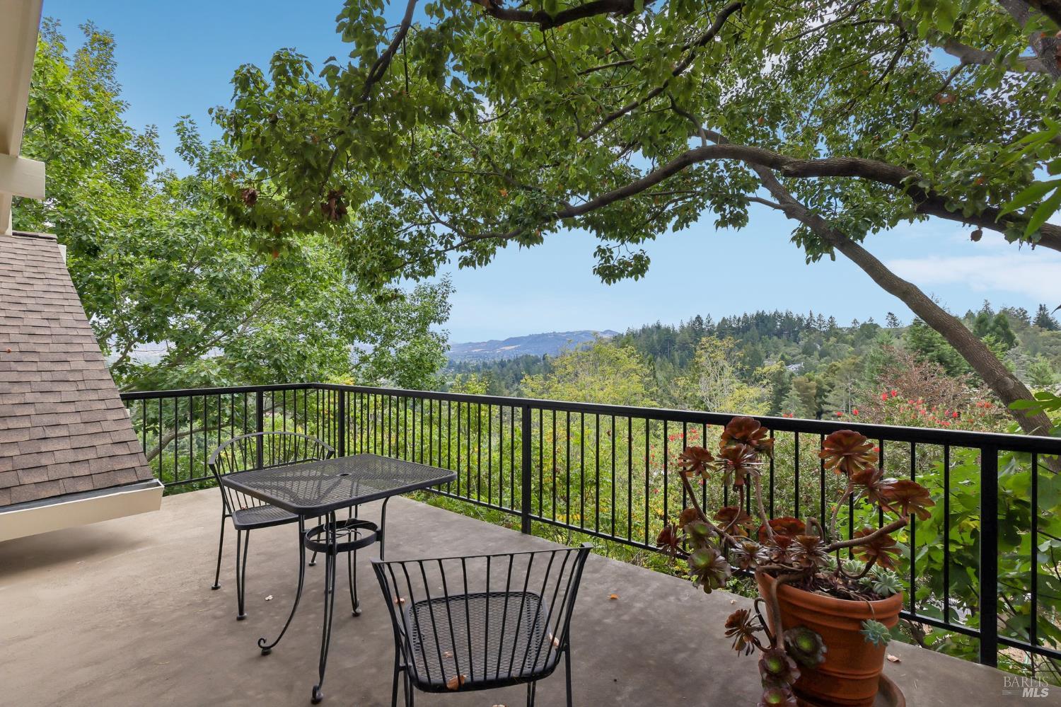 1424 Quail Court Santa Rosa CA 95404
