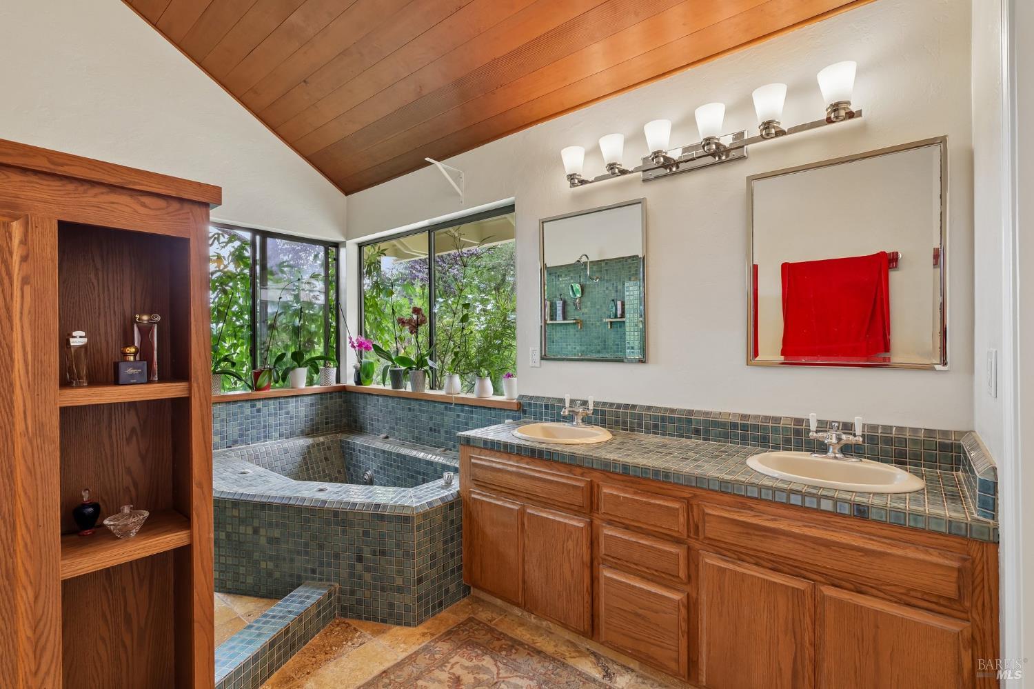 1424 Quail Court Santa Rosa CA 95404