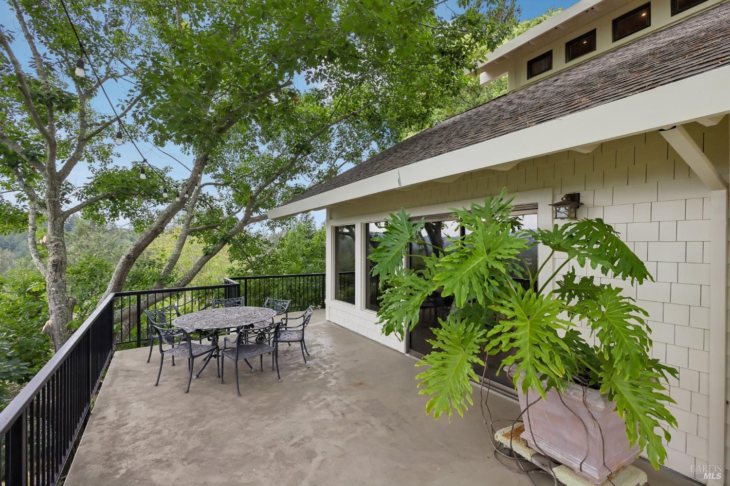 1424 Quail Court Santa Rosa CA 95404