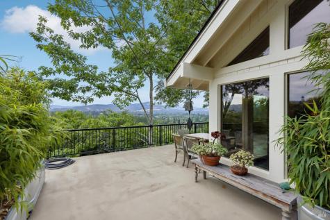 1424 Quail Court Santa Rosa CA 95404