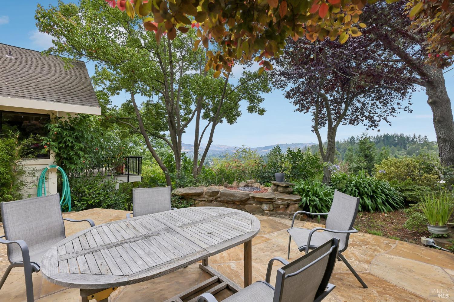 1424 Quail Court Santa Rosa CA 95404