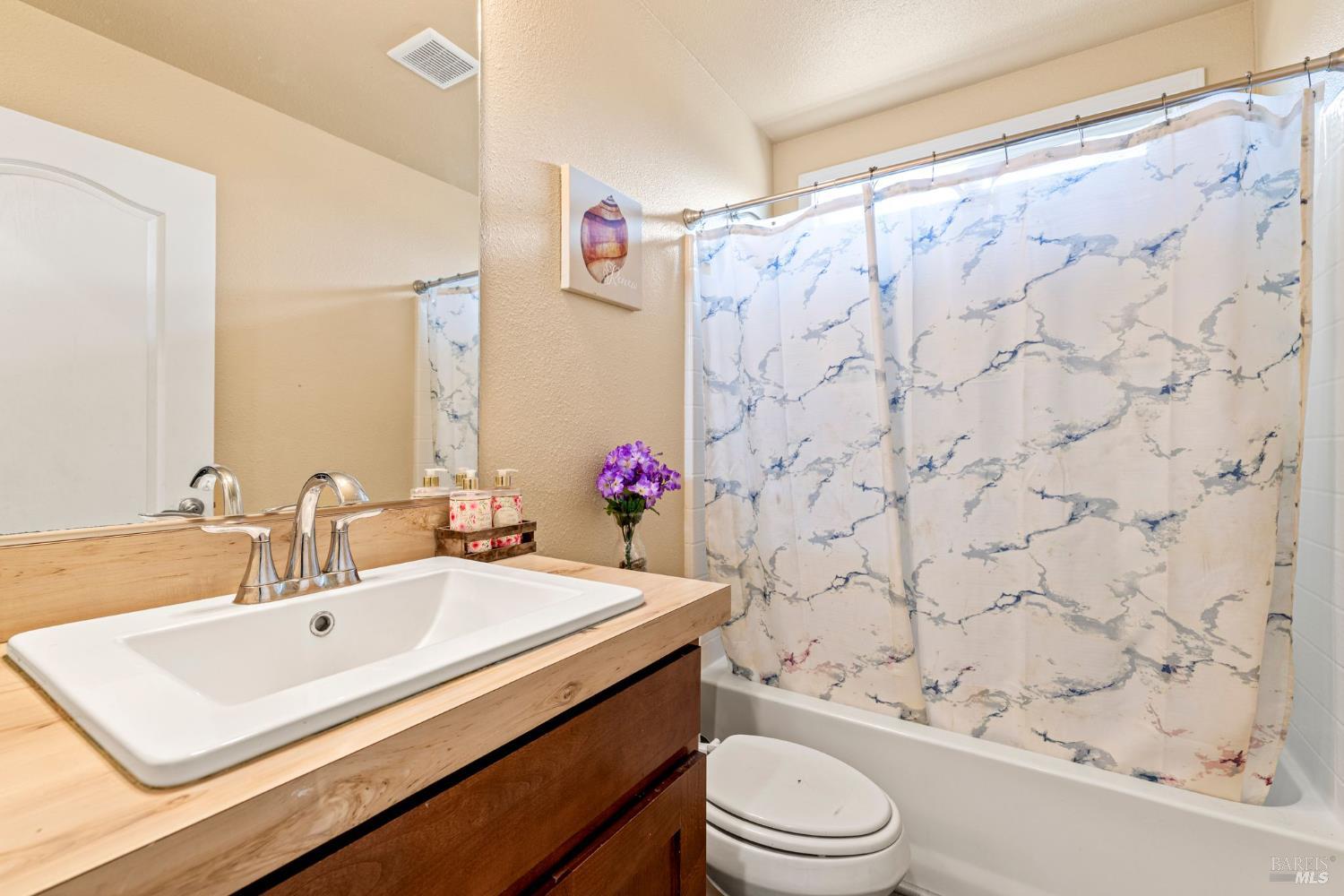 4203 Independence Lane Vacaville CA 95688