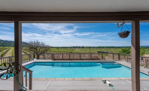 590 Pleasant Avenue Santa Rosa CA 95403