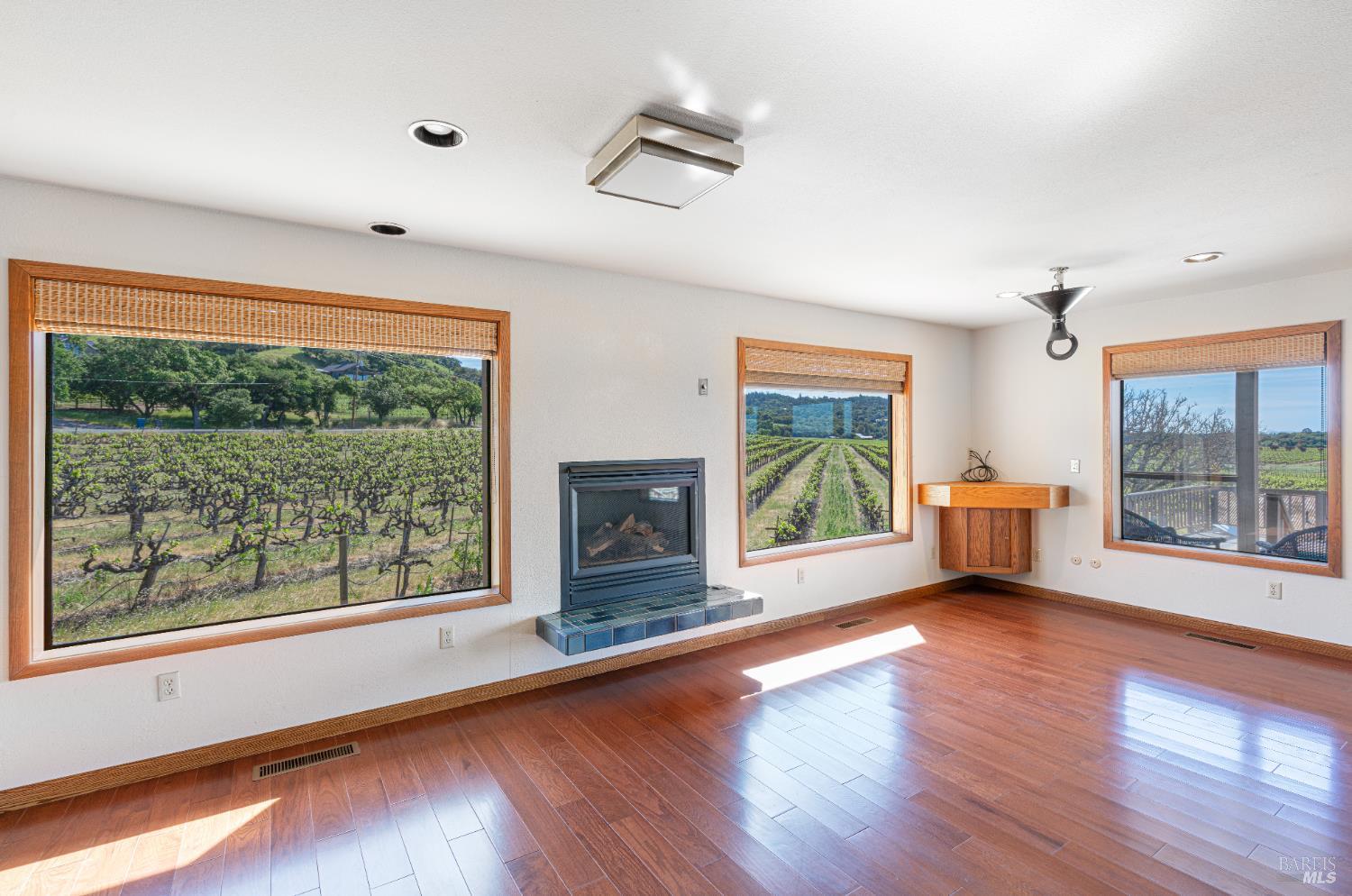 590 Pleasant Avenue Santa Rosa CA 95403