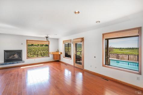 590 Pleasant Avenue Santa Rosa CA 95403