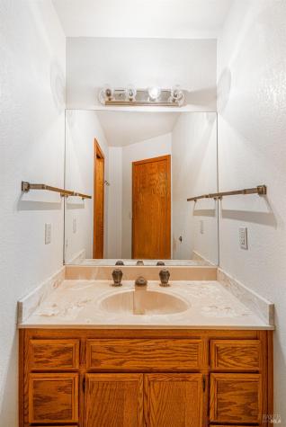 590 Pleasant Avenue Santa Rosa CA 95403