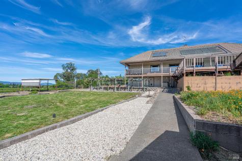590 Pleasant Avenue Santa Rosa CA 95403