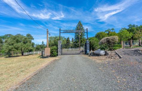590 Pleasant Avenue Santa Rosa CA 95403