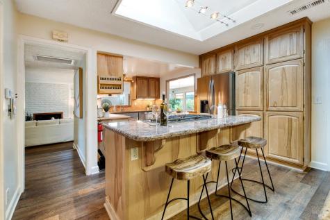 133 Montego Key Novato CA 94949