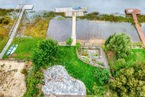 133 Montego Key Novato CA 94949