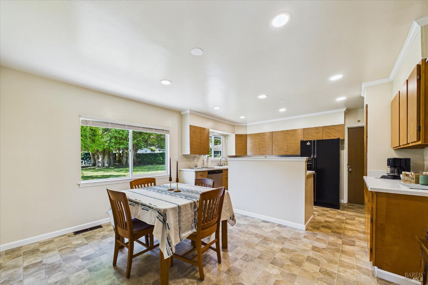 305 Belleview Avenue Rio Dell CA 95562